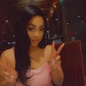 Meet your Posher, Jasmine